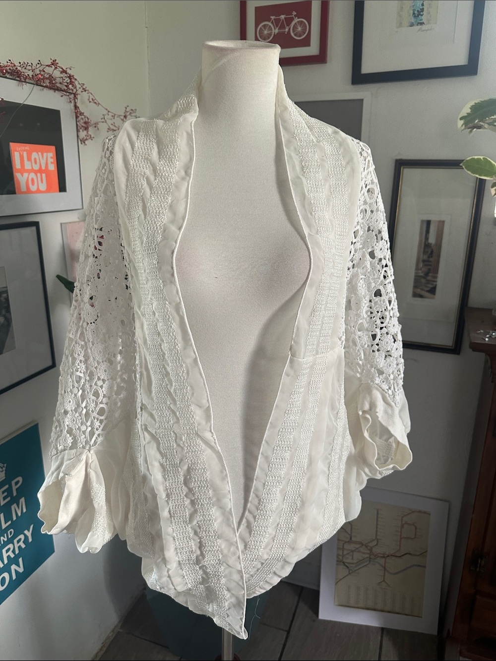 ITOO White Crochet Open-Front Women's Shrug M/L
